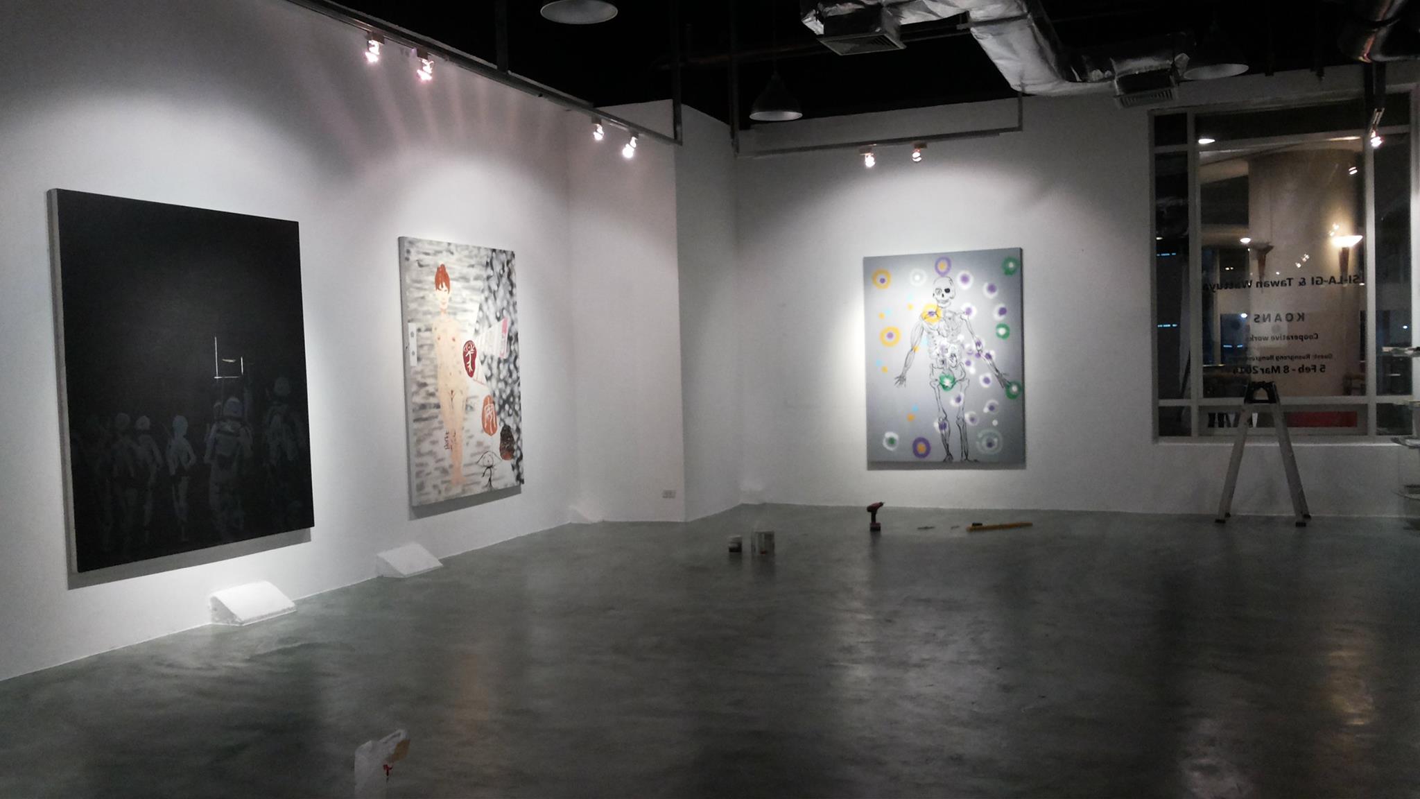 "KOANS" exhibition at Tang Contemporary Art Gallery, with Tawan Wattuya (March 2014)
